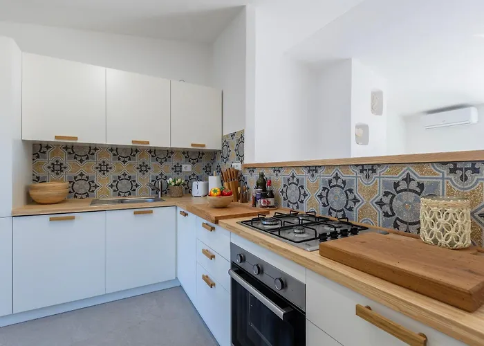 别墅 Smeralda New *